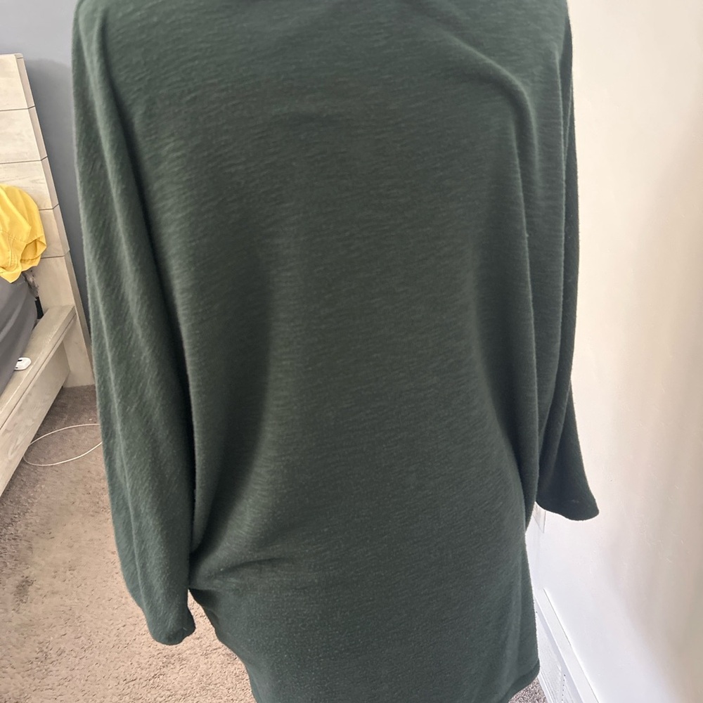 Laila Jayde Womens Top Size L Green Dolman Sleeve Pocket V Neck - Picture 3 of 5